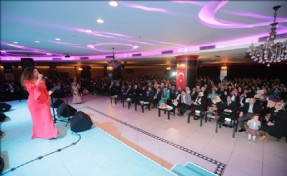 El Sanatları Kursiyerleri ´Kadınlar Matinesinde´ Bir Araya Gelerek Gönüllerince Eğlendi