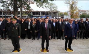 ?Atatürk Vefatının 79. Yılında Bağcılar´da Törenle Anıldı?