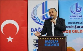 Minik Öğrenciler Ailelerine Seslendi: ?Çocuklarınızı Başkalarıyla Kıyaslamayın?