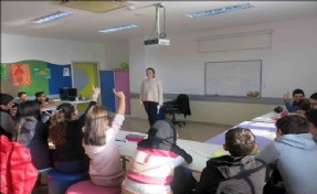 ?Dünya Felsefe Günü´nde Öğrencilerinden Şaşırtan Sorular?
