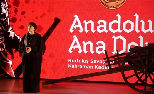 Anadolu Ana Dolu Tiyatrosu Ümraniyeli Öğretmenler İçin Sahnelendi