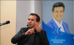 KÜÇÜKÇEKMECE´DE GENÇLER ŞİİRE DOYDU