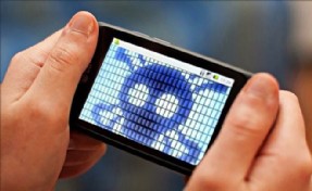 WHATSAPP SOHBETLERİ DAHİL BÜTÜN CİHAZI ELE GEÇİREN CASUS YAZILIM KEŞFEDİLDİ