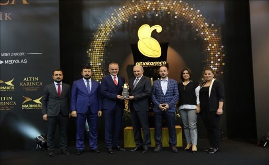 FİKİRPEREST´E ALTIN KARINCA ÖDÜLÜ