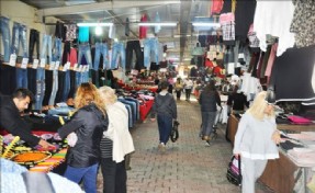 Göktürk Sosyete Pazarı´nın Müdavimi Çok
