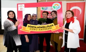 Tuzla´nın Gönüllü Kadınları, Dünya Gönüllüler Günü´nü Birlikte Kutladı