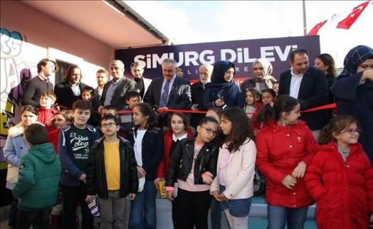 Türkiye´de Bir İlk Olan Simurg Dil Evi Açıldı