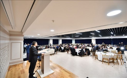 KADIN KUAFÖRLER ESNAFI ÜSKÜDAR BELEDİYESİ´NDE BİR ARAYA GELDİ