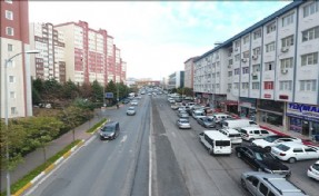 BEYLİKDÜZÜ ALİ ÇEBİ CADDESİ´NDE TRAFİK SORUNU ÇÖZÜLÜYOR