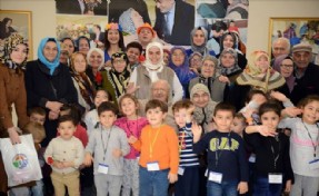3 Kuşak, Tuzla Belediyesi Yaşlılar Merkezi´nde Birbirine Sevgiyle Sarıldı