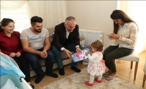 BAŞKAN POYRAZ´DAN HOŞ GELDİNİZ ZİYARETLERİ DEVAM.EDİYOR