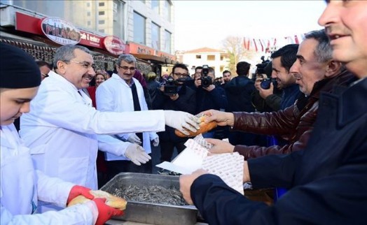 Sancaktepe Hamsi Festivali´nde Vatandaşlara 10 Ton Hamsi İkram Edildi
