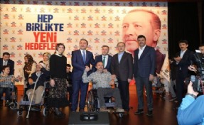 Bağcılar´da 32 Engelliye Tekerlekli Sandalyeleri Verildi