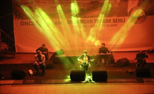AVCILAR´DA TÜRKÜ ŞÖLENİ