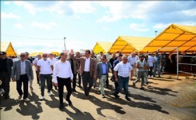 BEYLİKDÜZÜ´NDE EN TEMİZ KURBAN ÇADIRI SAHİBİ ÖDÜLLENDİRİLDİ