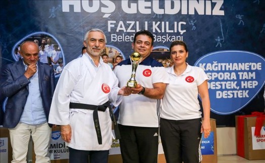 YENİ SEZON ÖNCESİ KAĞITHANE´DEN SPORA DEV DESTEK