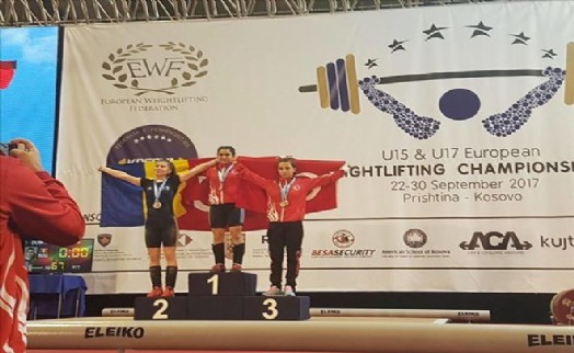 Arnavutköy Belediye Sporlu Milli Haltercilerden 6 Madalya