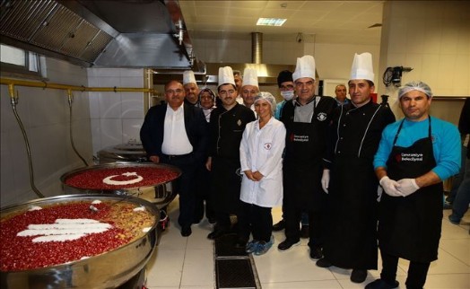 ÜMRANİYE´DE BU YIL KAZAN KAZAN AŞURE İKRAM EDİLECEK