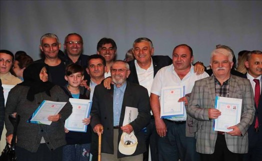 AYAZAĞA´DA TAPU SEVİNCİ!