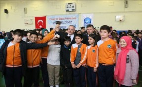 Geleneksel Çocuk Oyunları Eyüpsultan´da Unutulmuyor