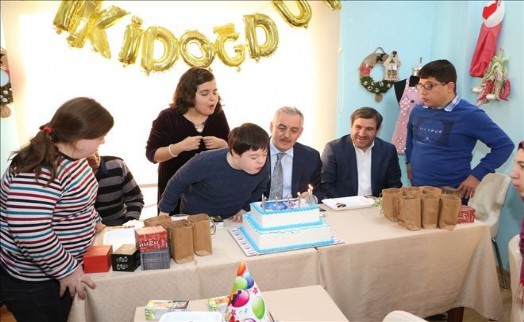 ESER´li Gençlere Doğum Günü Kutlaması