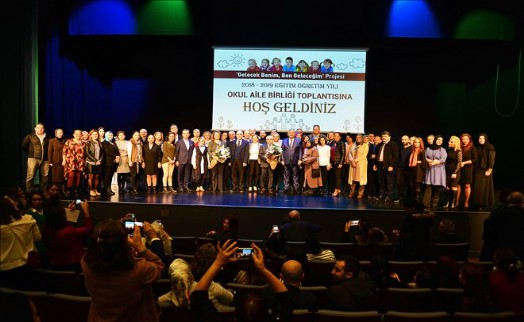 BAŞKAN GENÇ: VAZGEÇİLMEZ TEK ŞEY EĞİTİM