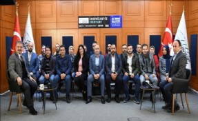 Esenyurt´ta kapalı pazara geçen seyyarlar memnun