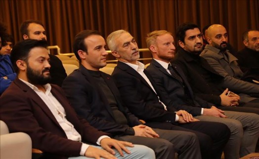 DEĞİŞEN TÜRKİYE KAĞITHANE´DE KONUŞULDU