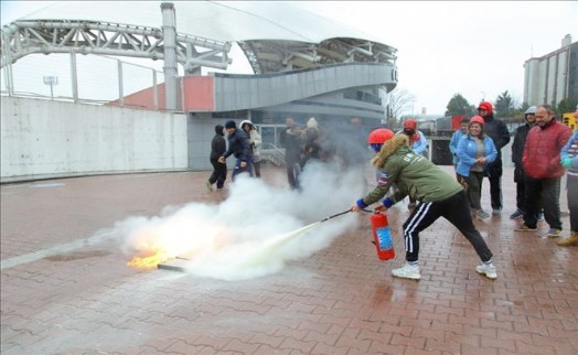 Soğuk Havada Sıcak Tatbikat