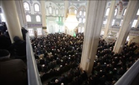 KÜÇÜKÇEKMECE´DE AFRİN ŞEHİTLERİ DUALARLA ANILDI