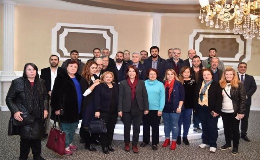 BAŞKAN TOPRAK ESNAFLA BULUŞTU