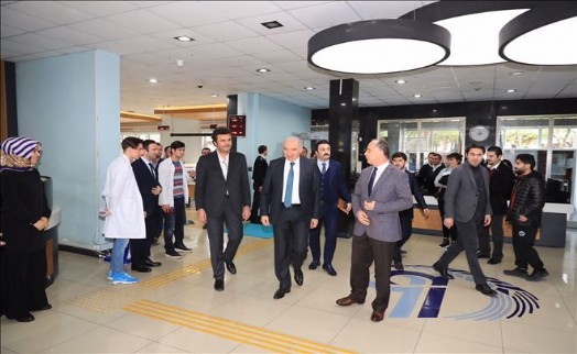 MEVLÜT UYSAL GÜNGÖREN, BAĞCILAR VE ARNAVUTKÖY´DE YATIRIM, İNCELEME VE İŞTİŞARE TOPLANTILARI YAPTI