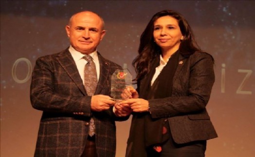 Başkan Akgün´e 2 Başarı Ödülü
