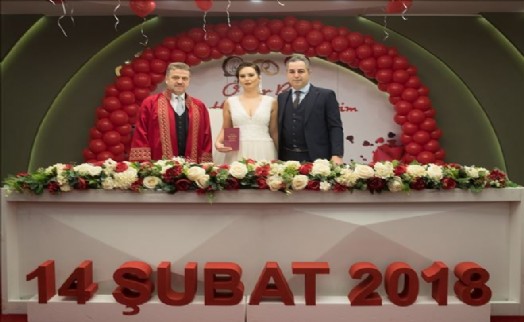 14 Şubat Sevgililer Gününde Gaziosmanpaşa´da Çiftlerin Mutluluğuna Ortak Olundu