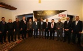 Başkan Hasan Can´a Özel Başarı Ödülü!