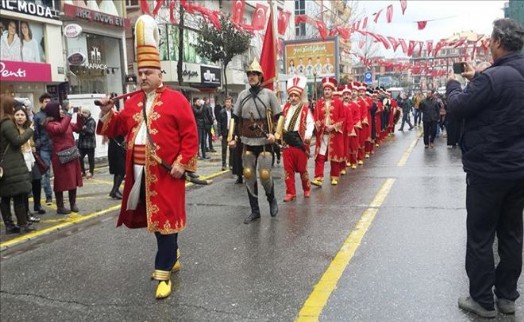 ÜMRANİYE BELEDİYESİ MEHTER TAKIMI´NDAN ALEMDAĞ CADDESİ´NDE MEHTERAN ŞOV