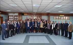 MESTANLI´DAN AVCILAR BELEDİYE MECLİSİNE ANLAMLI ZİYARET