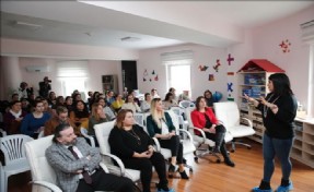 KÜÇÜKÇEKMECELİ EBEVEYNLERE ÇOCUK İSTİSMARI SEMİNERİ