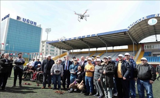 Bağcılar´da Down Sendromlulardan Nefes Kesen Drone Gösterisi
