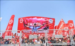 Başkan Kılıç, 1 Mayıs´ta Çalışanlarıyla Birlikte Yürüdü