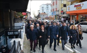 BAŞKAN TOPRAK´TAN DEMOKRASİ HİZMETİ