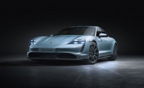 PORSCHE'DEN ELEKTRİKLİ SPOR OTOMOBİL