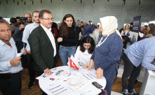 EYÜPSULTAN’DAKİ KARİYER VE İSTİHDAM PROGRAMINA YOĞUN İLGİ