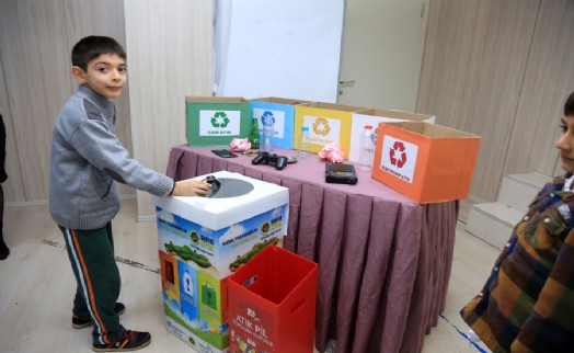 KÜÇÜKÇEKMECE’DE HEDEF BİR YILDA 30 BİN ÖĞRENCİYE GERİ DÖNÜŞÜM EĞİTİMİ 
