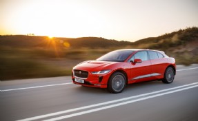 ELEKTRİKLİ JAGUAR I-PACE ‘ALTIN DİREKSİYON’UN SAHİBİ OLDU