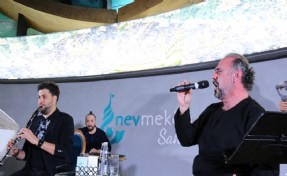 SERKAN ÇAĞRI ‘NEV NEFES’DE ÜNLÜ TENOR HAKAN AYSEV’İ AĞIRLADI