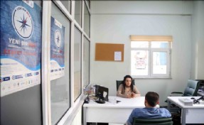 UYUŞTURUCU BATAĞINDAN KURTULDU ŞİMDİ ARKADAŞLARINI KURTARMAYA ÇALIŞIYOR