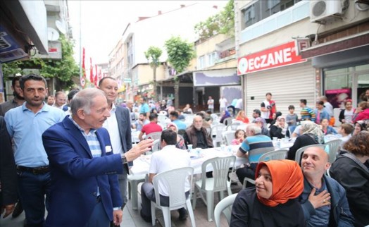 BAYRAMPAŞA´DA HER İFTAR AYRI BİR MUTLULUK