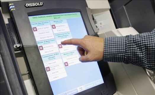 GENÇLER ELEKTRONİK SEÇİM İÇİN KARARSIZ