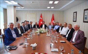 İBB BAŞKANI İMAMOĞLU CHP´Lİ BELEDİYE BAŞKANLARIYLA BULUŞTU